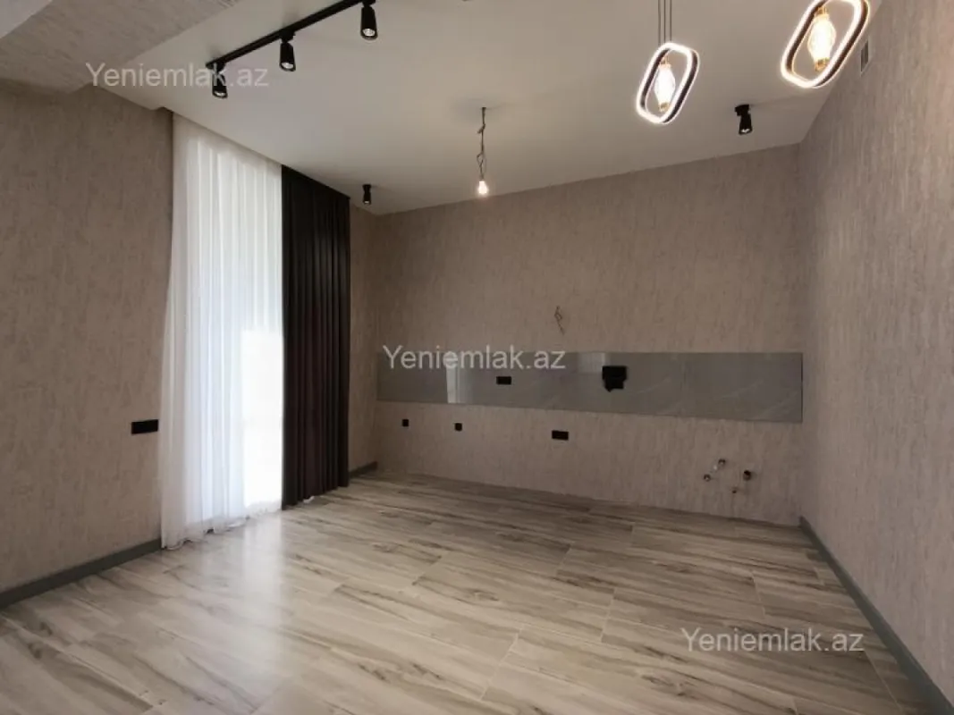 Satılır 4 otaqlı həyət evi 130 m²