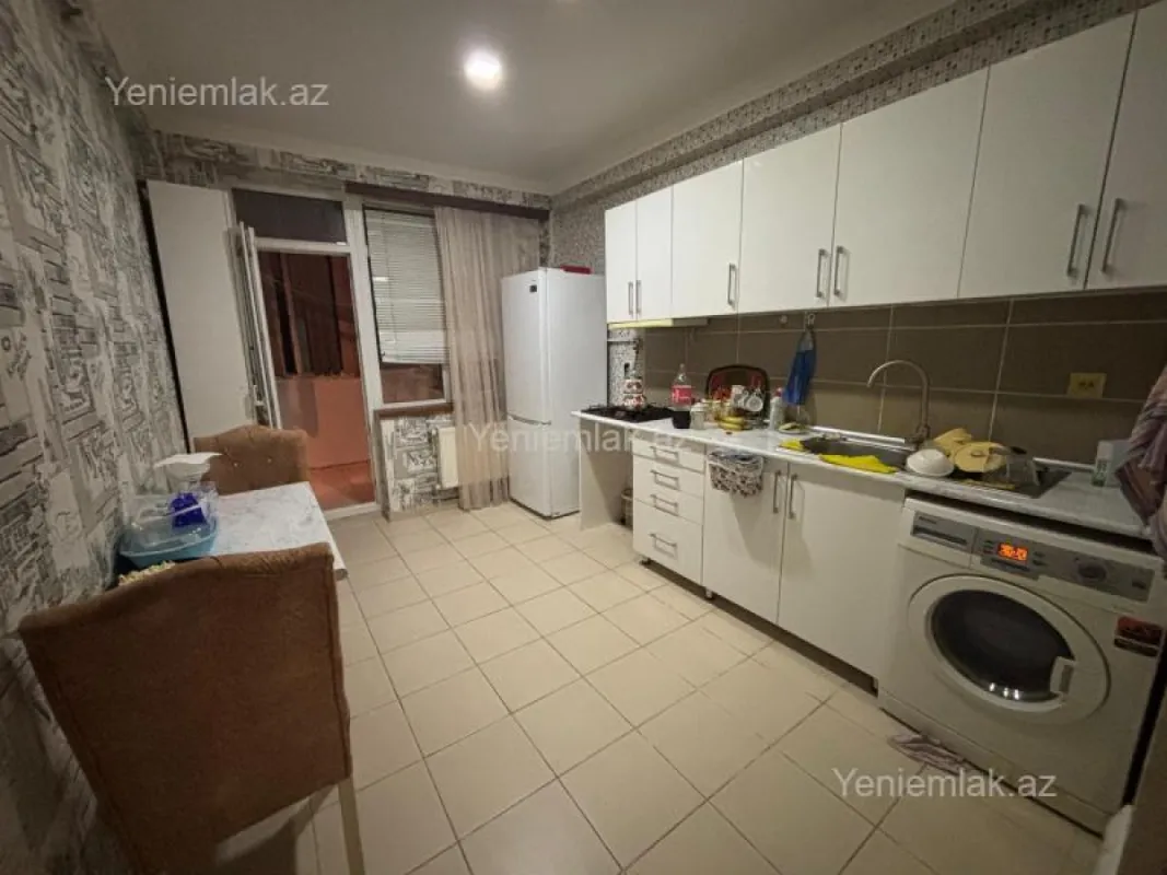 Satılır 3 otaqlı yeni tikili 70 m²