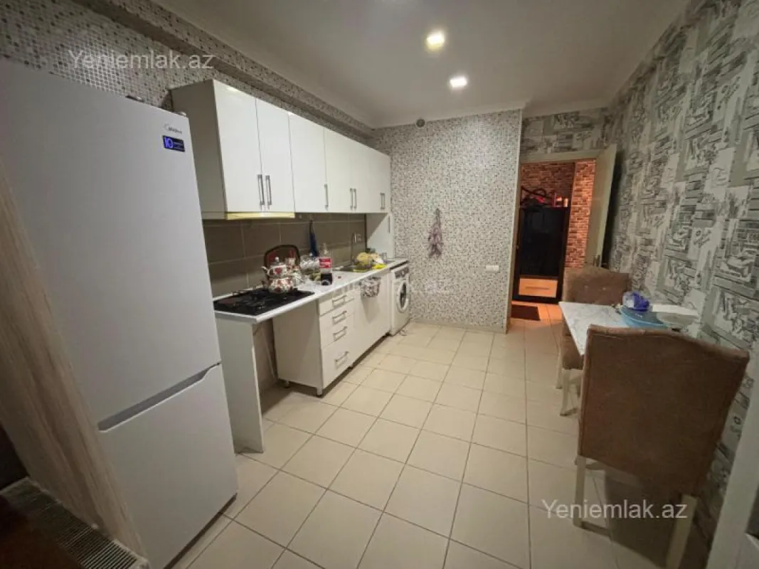 Satılır 3 otaqlı yeni tikili 70 m²