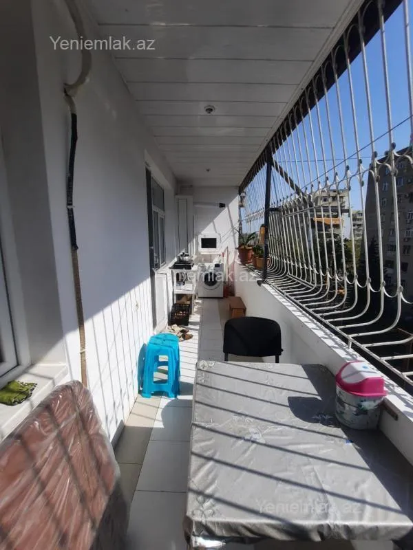 Satılır 4 otaqlı köhnə tikili 100 m²