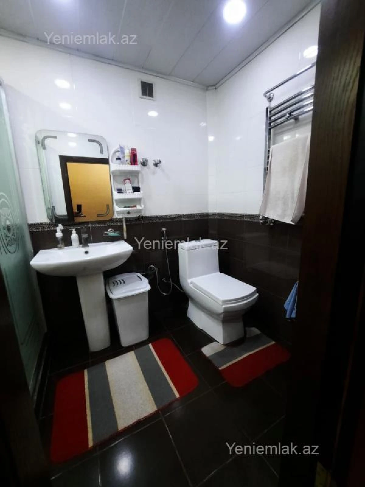 Satılır 4 otaqlı köhnə tikili 100 m²