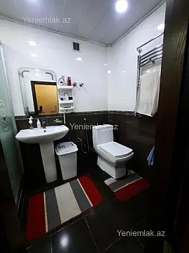 Satılır 4 otaqlı köhnə tikili 100 m²