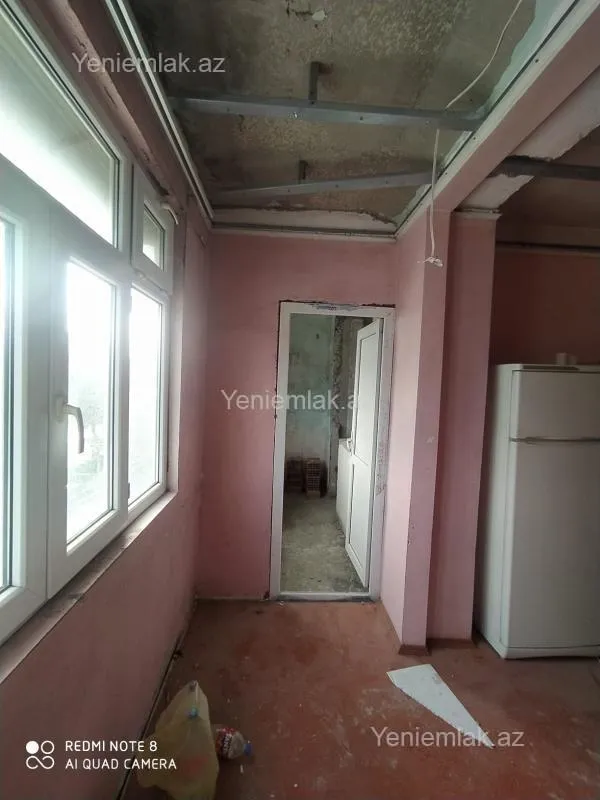 Satılır 3 otaqlı köhnə tikili 80 m²