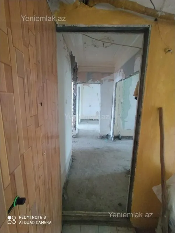 Satılır 3 otaqlı köhnə tikili 80 m²