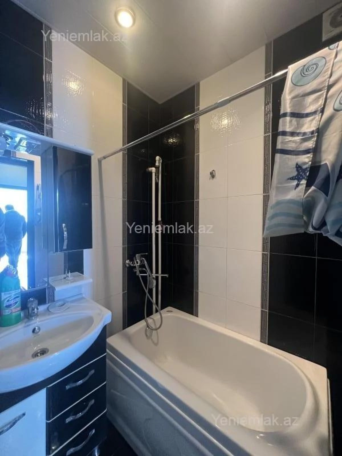 Satılır 3 otaqlı yeni tikili 80 m²