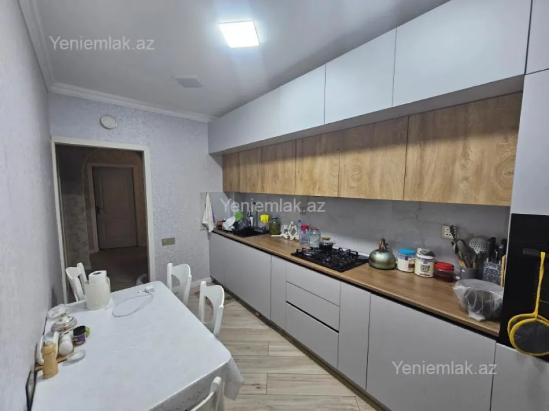 Satılır 3 otaqlı köhnə tikili 70 m²