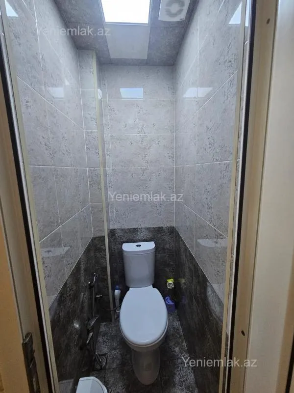 Satılır 3 otaqlı köhnə tikili 70 m²