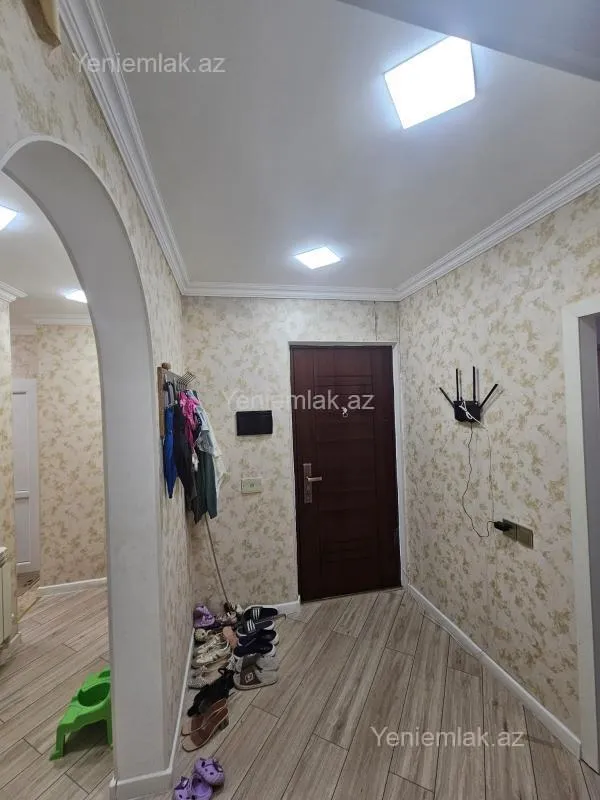 Satılır 3 otaqlı köhnə tikili 70 m²