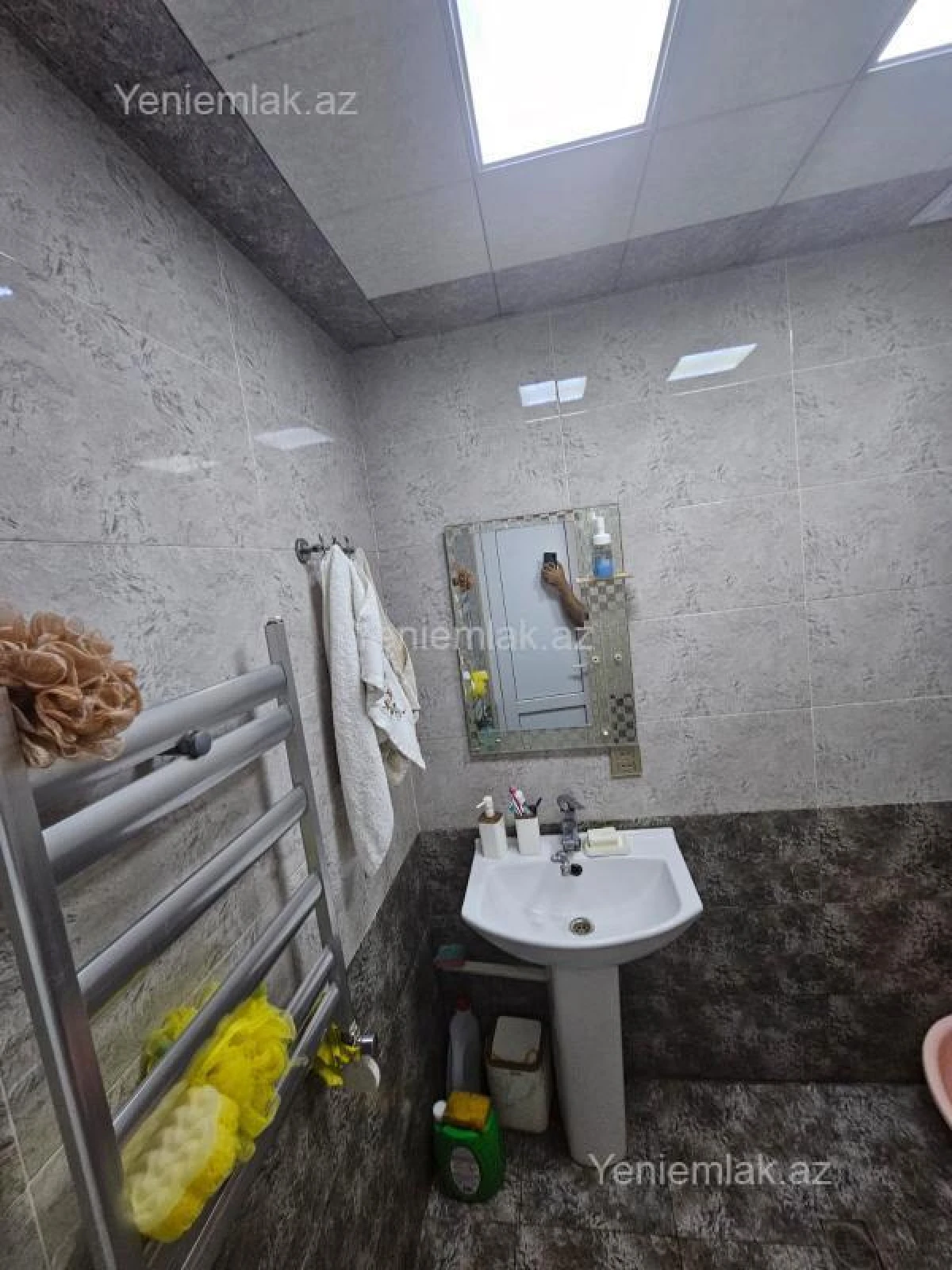 Satılır 3 otaqlı köhnə tikili 70 m²