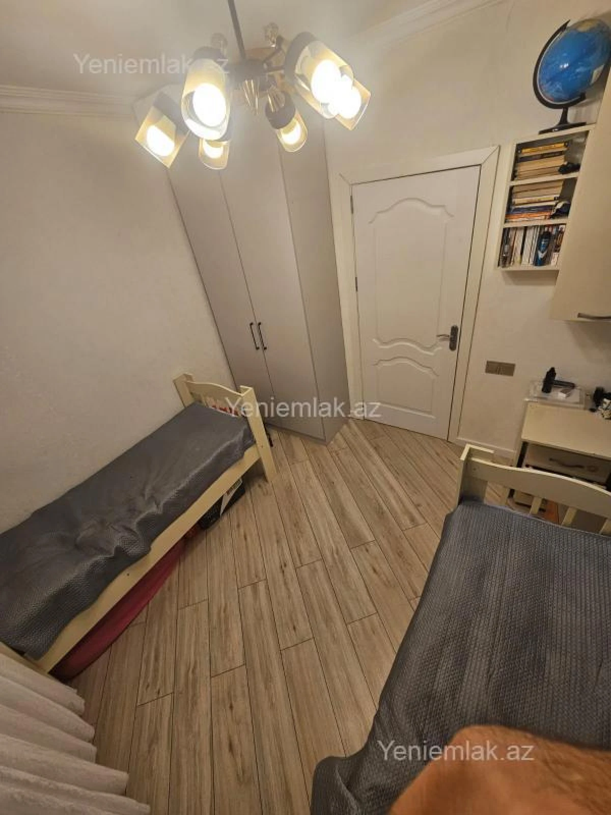 Satılır 3 otaqlı köhnə tikili 70 m²