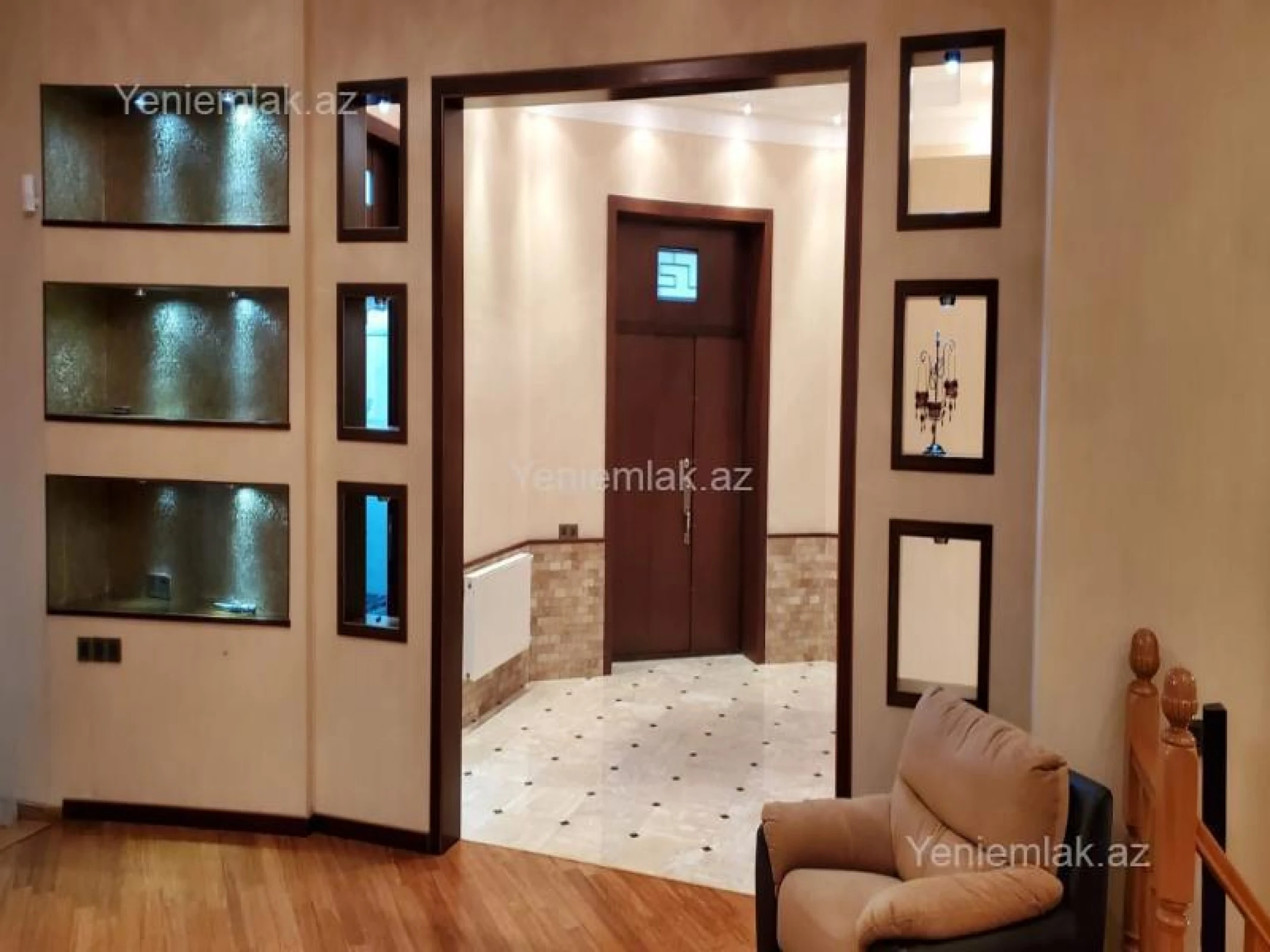Satılır 7 otaqlı həyət evi 350 m²