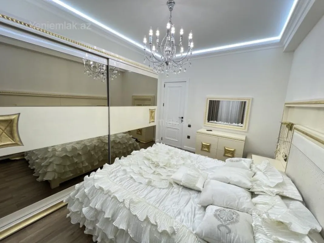 Satılır 4 otaqlı yeni tikili 144 m²