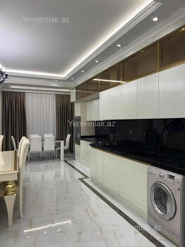 Satılır 4 otaqlı yeni tikili 144 m²