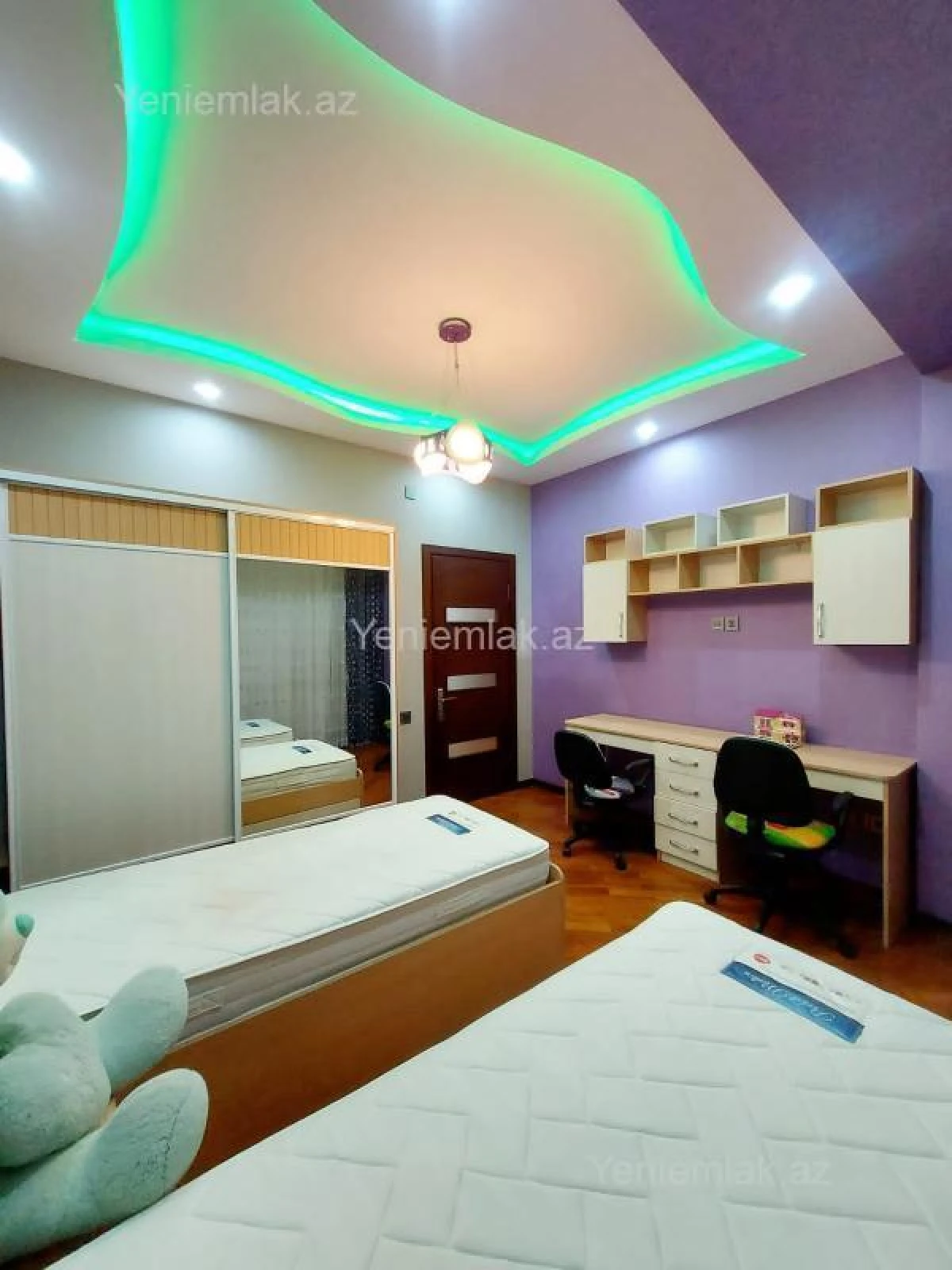 Satılır 3 otaqlı yeni tikili 132 m²