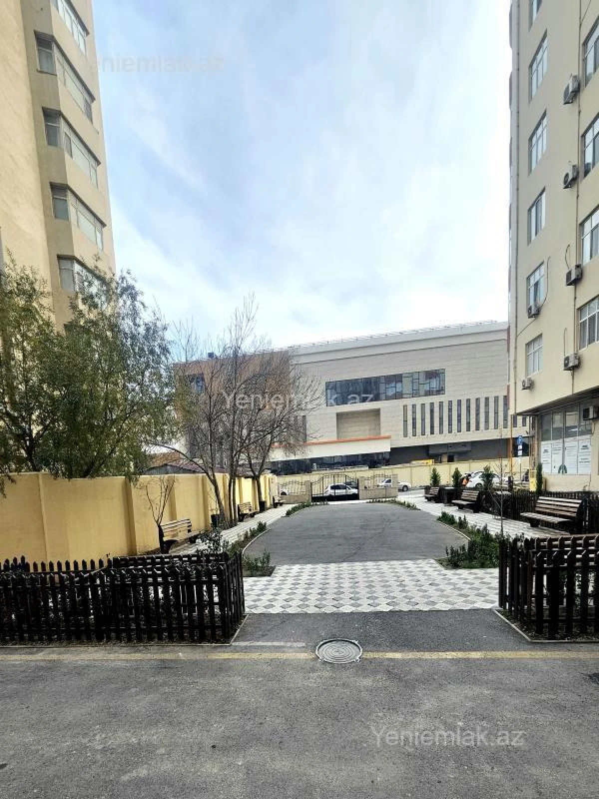 Satılır 3 otaqlı yeni tikili 132 m²