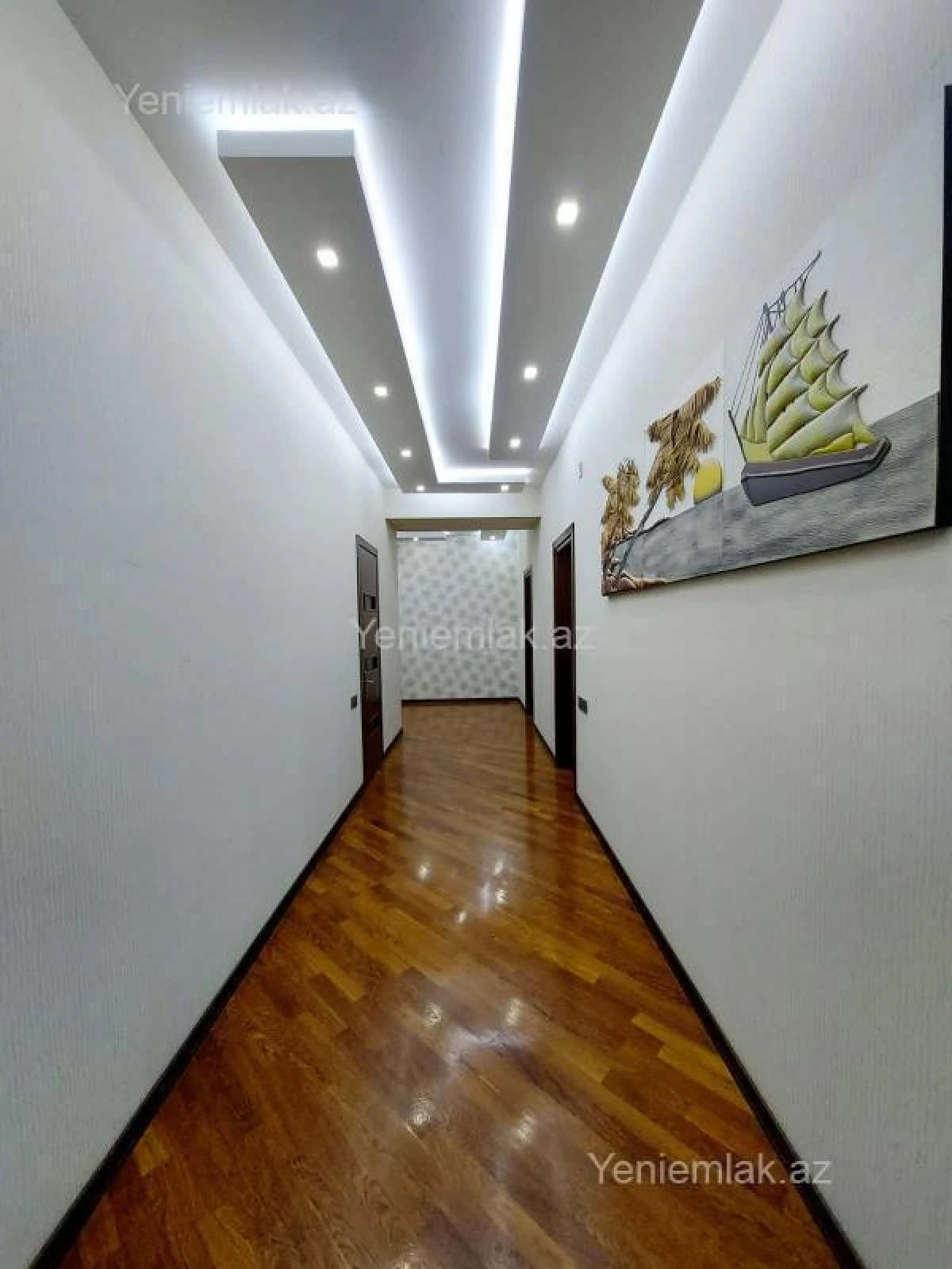 Satılır 3 otaqlı yeni tikili 132 m²