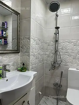 Satılır 3 otaqlı yeni tikili 74 m²