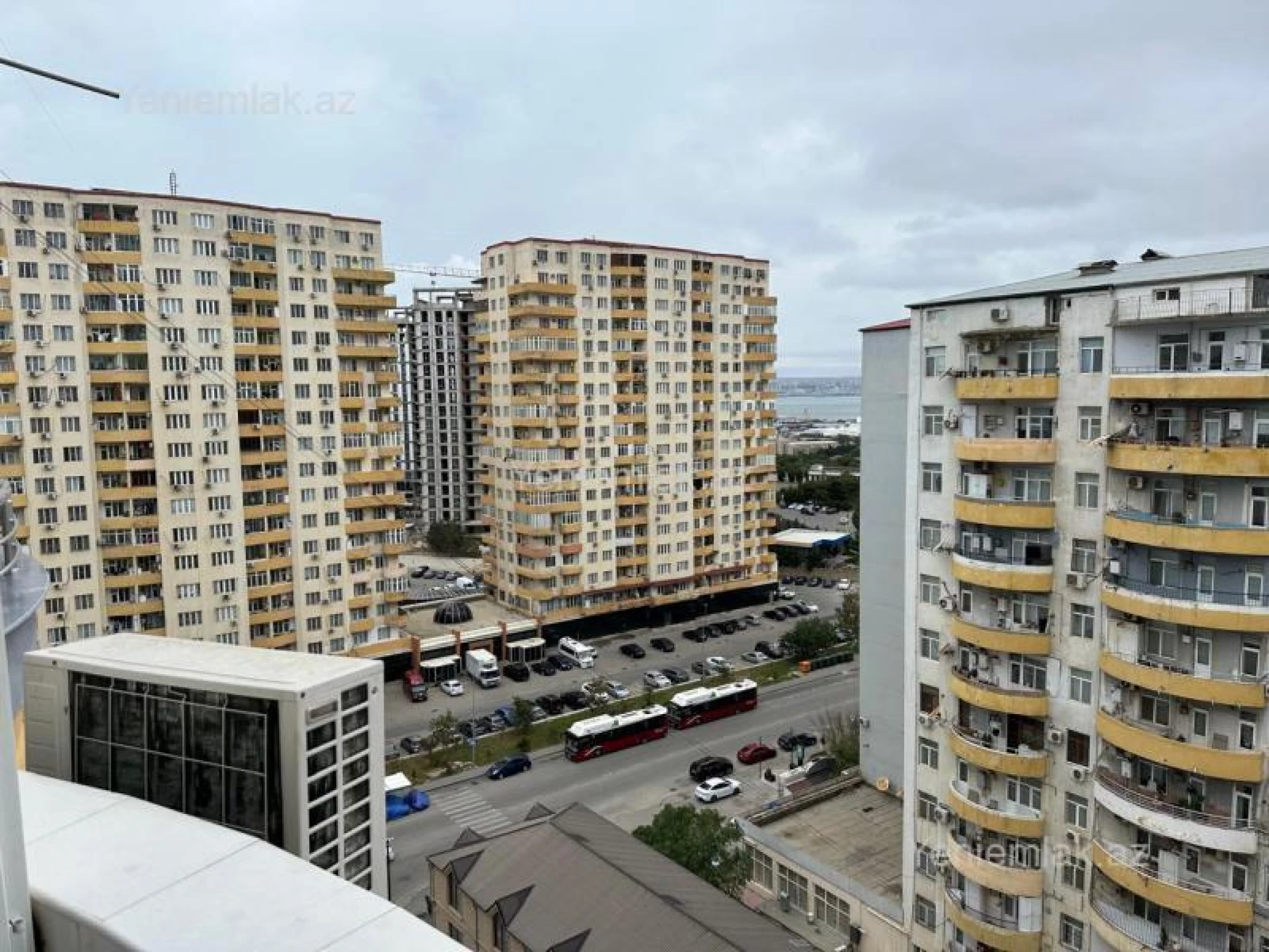 Satılır 3 otaqlı yeni tikili 74 m²