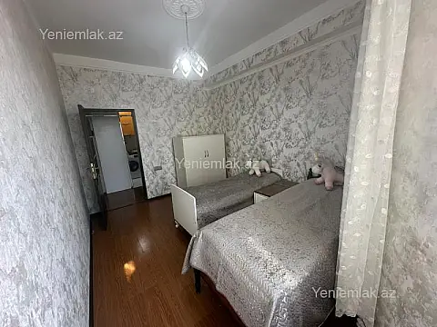 Satılır 3 otaqlı yeni tikili 74 m²