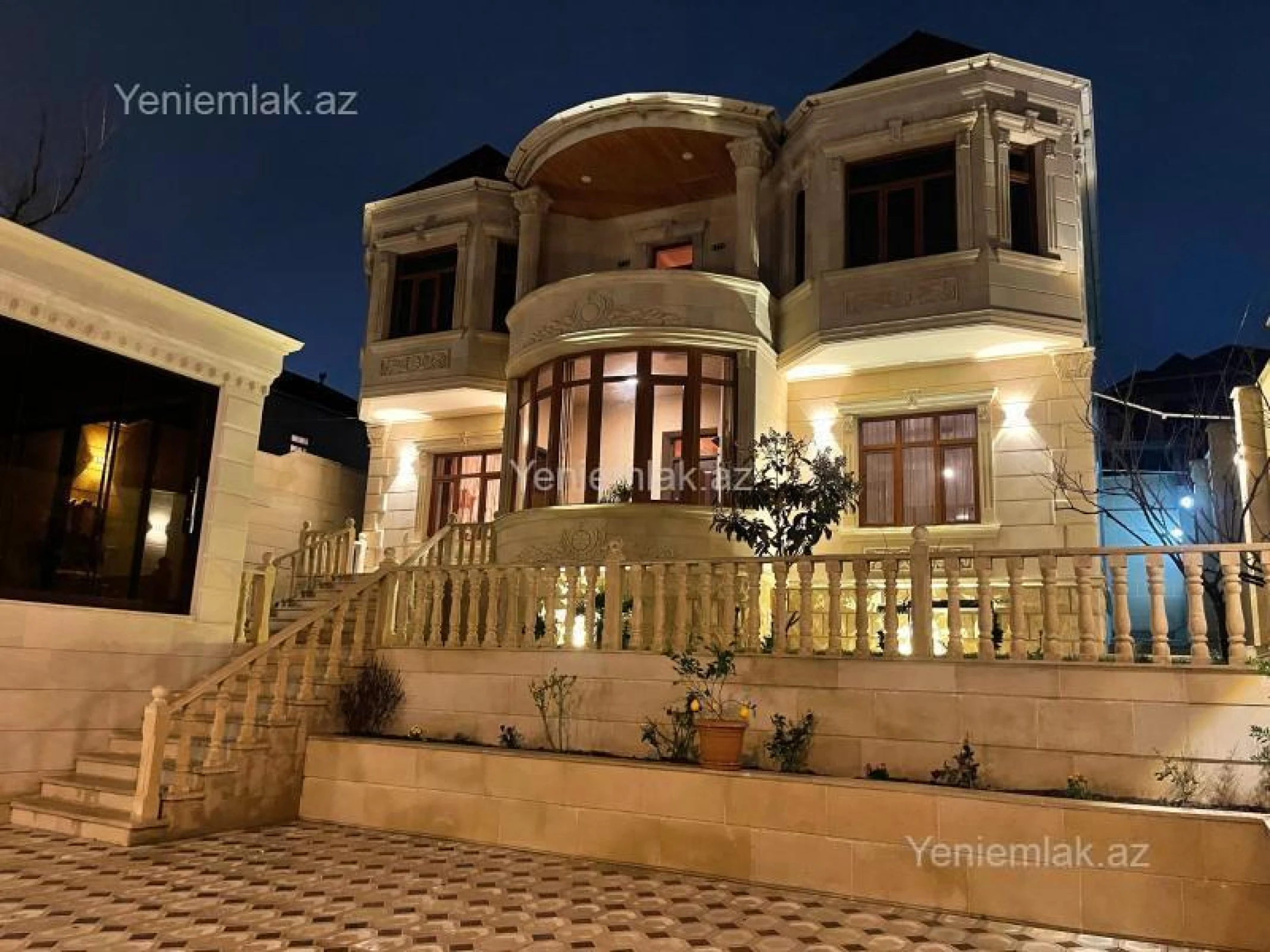 Satılır 7 otaqlı həyət evi 280 m²