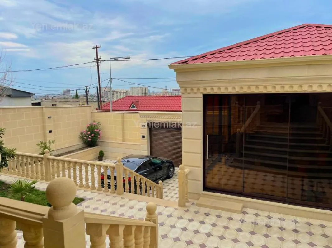 Satılır 7 otaqlı həyət evi 280 m²