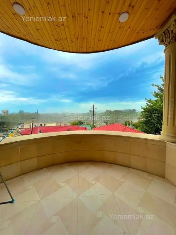 Satılır 7 otaqlı həyət evi 280 m²