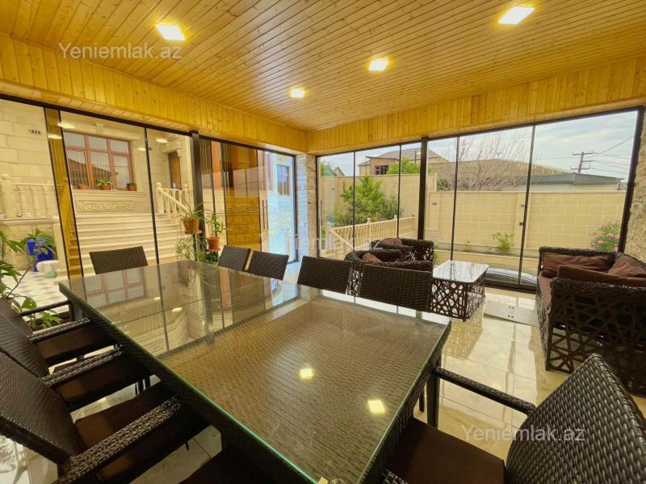 Satılır 7 otaqlı həyət evi 280 m²