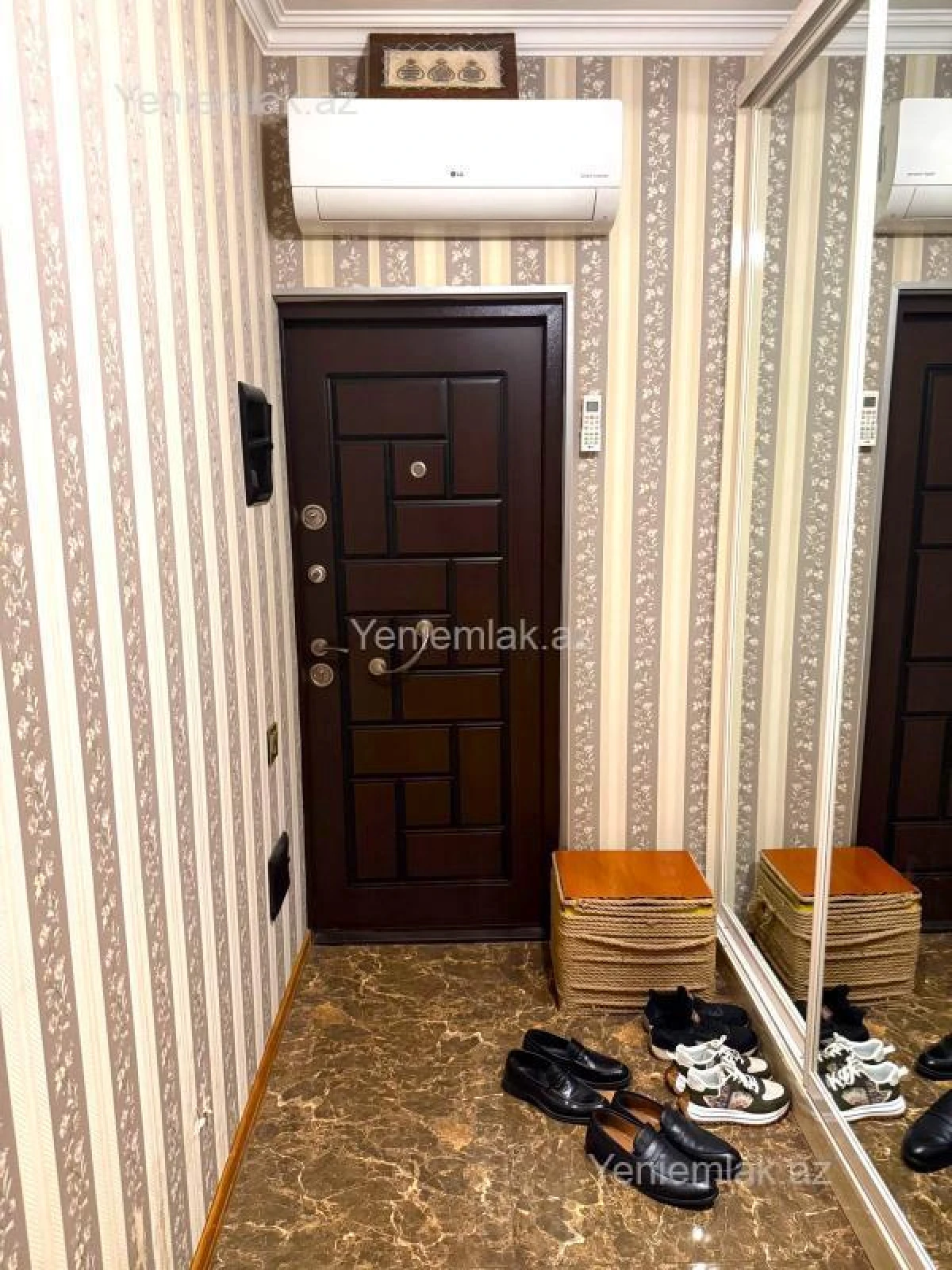 Satılır 3 otaqlı köhnə tikili 90 m²