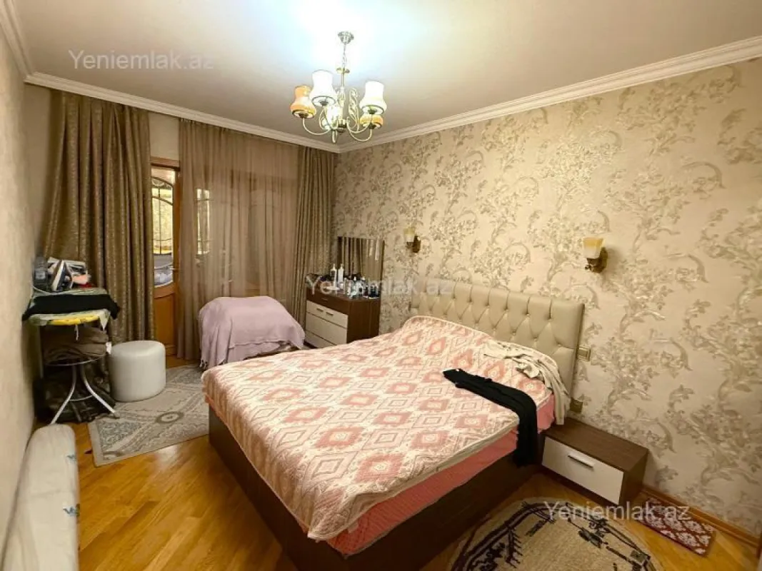 Satılır 3 otaqlı köhnə tikili 90 m²