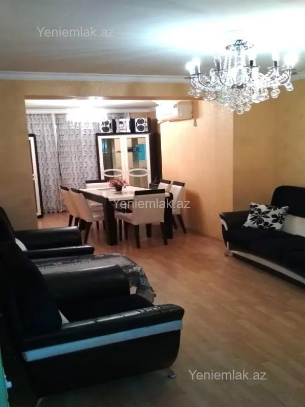 Satılır 3 otaqlı köhnə tikili 103 m²