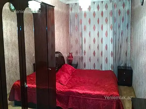 Satılır 3 otaqlı köhnə tikili 103 m²