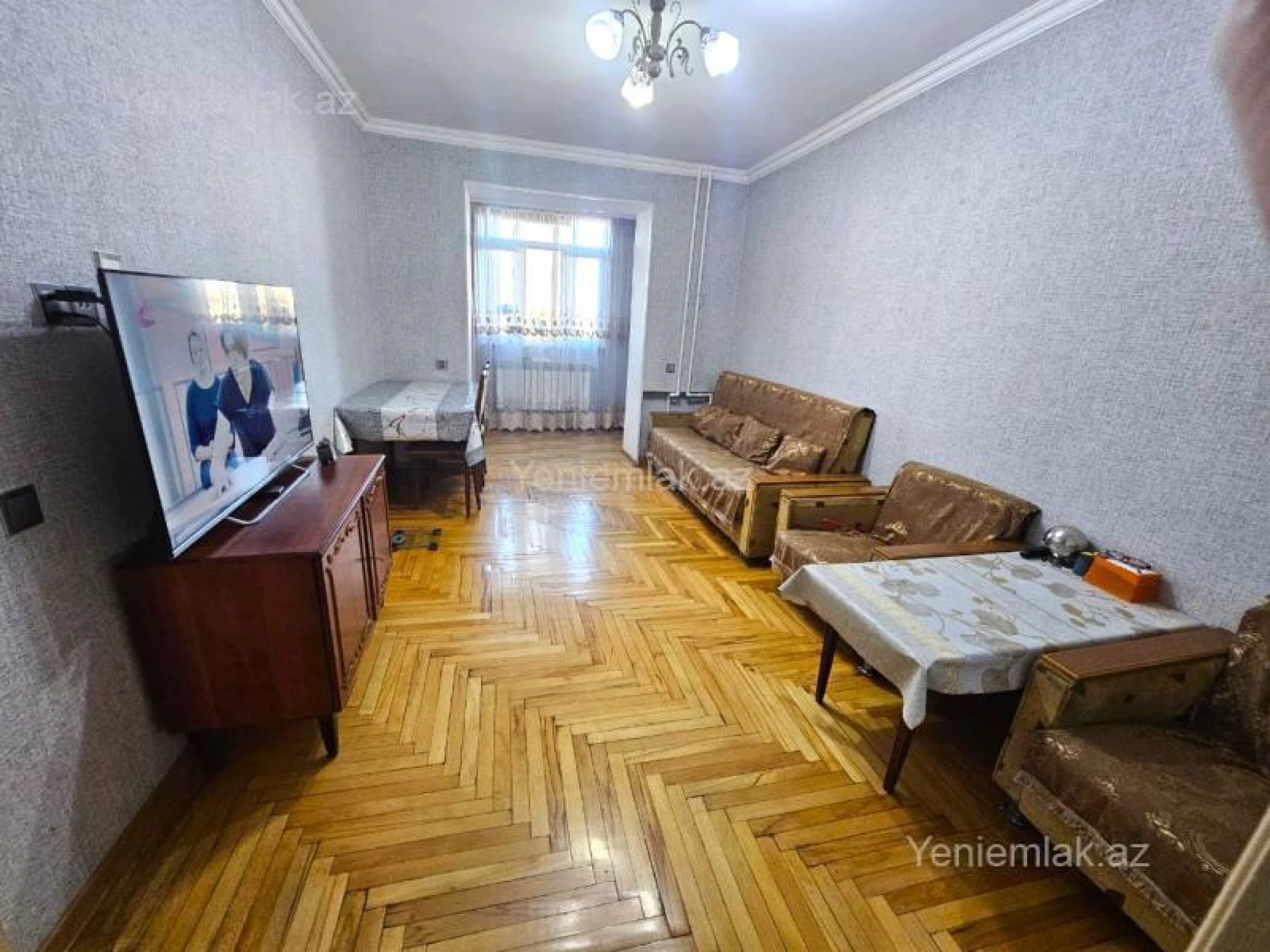 Satılır 2 otaqlı köhnə tikili 65 m²