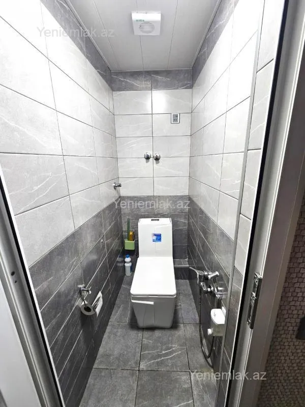 Satılır 2 otaqlı köhnə tikili 65 m²