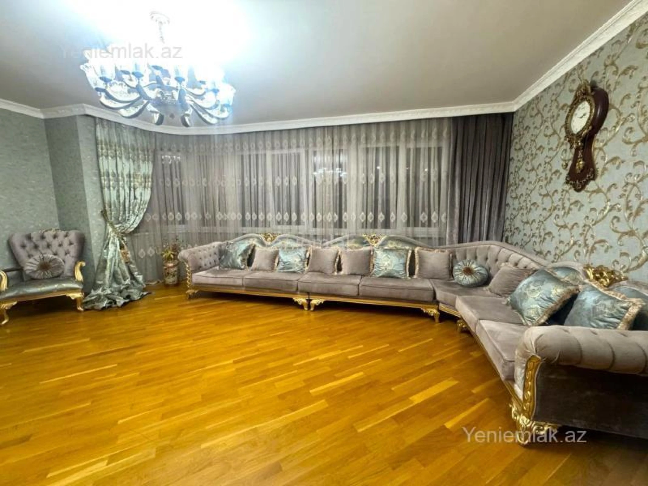 Satılır 4 otaqlı yeni tikili 200 m²