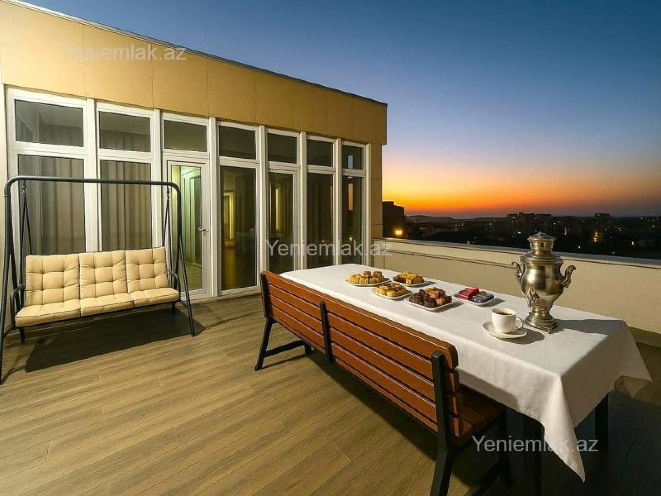 Satılır 4 otaqlı yeni tikili 200 m²