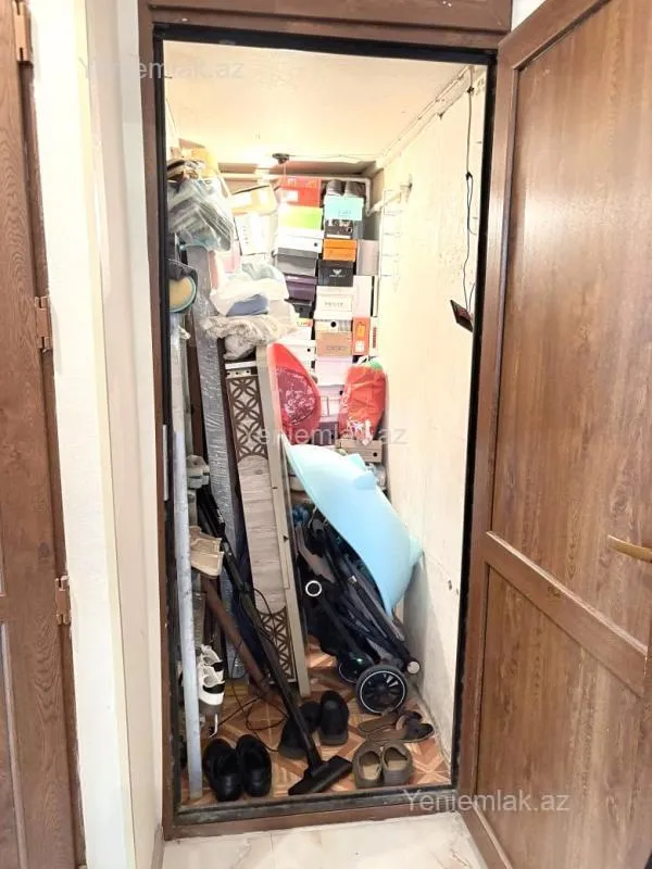 Satılır 2 otaqlı köhnə tikili 60 m²