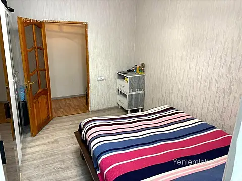 Satılır 2 otaqlı köhnə tikili 60 m²