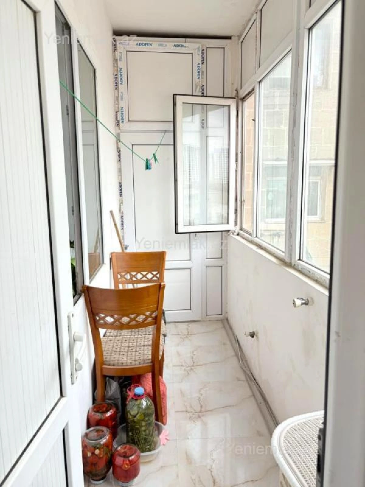 Satılır 2 otaqlı köhnə tikili 60 m²