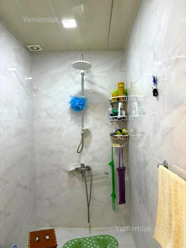 Satılır 2 otaqlı köhnə tikili 60 m²