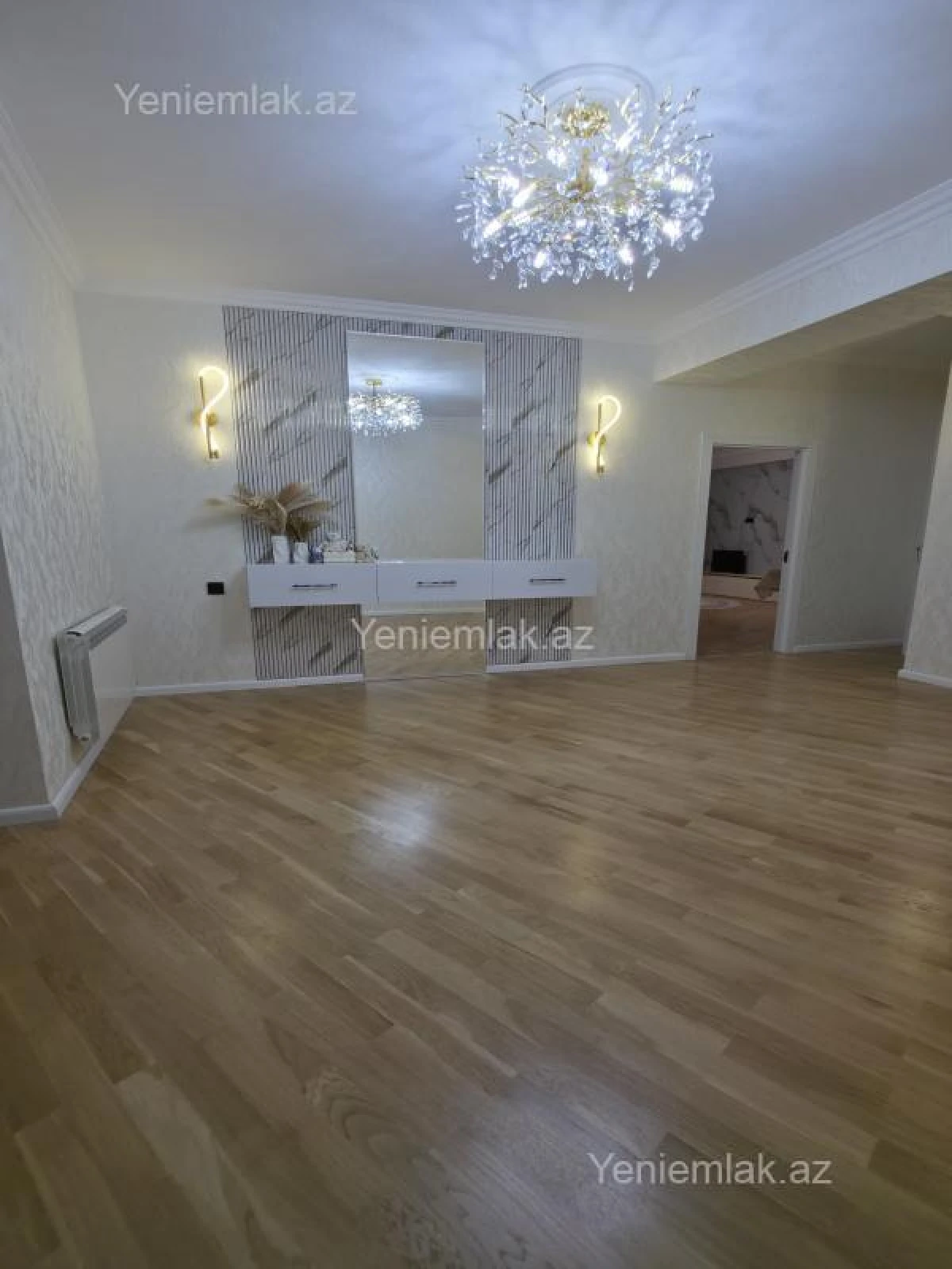 Satılır 3 otaqlı yeni tikili 125 m²