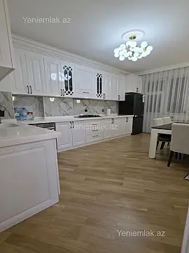Satılır 3 otaqlı yeni tikili 125 m²