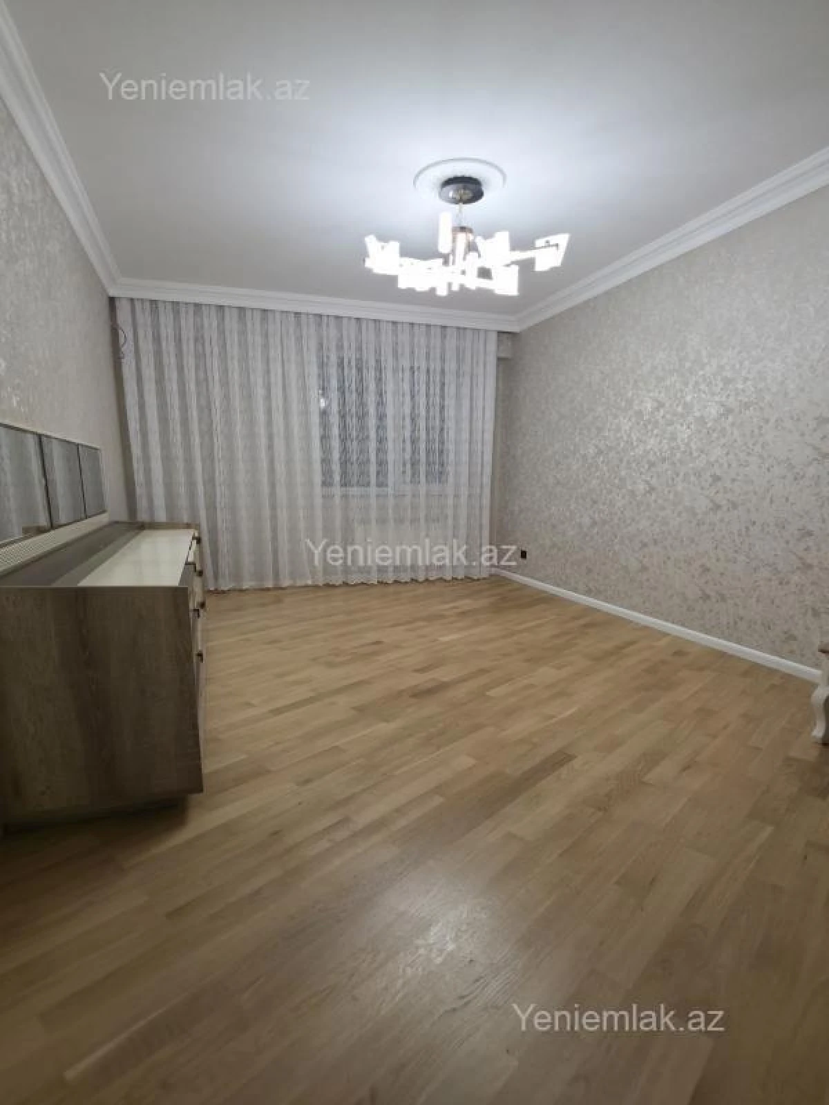 Satılır 3 otaqlı yeni tikili 125 m²