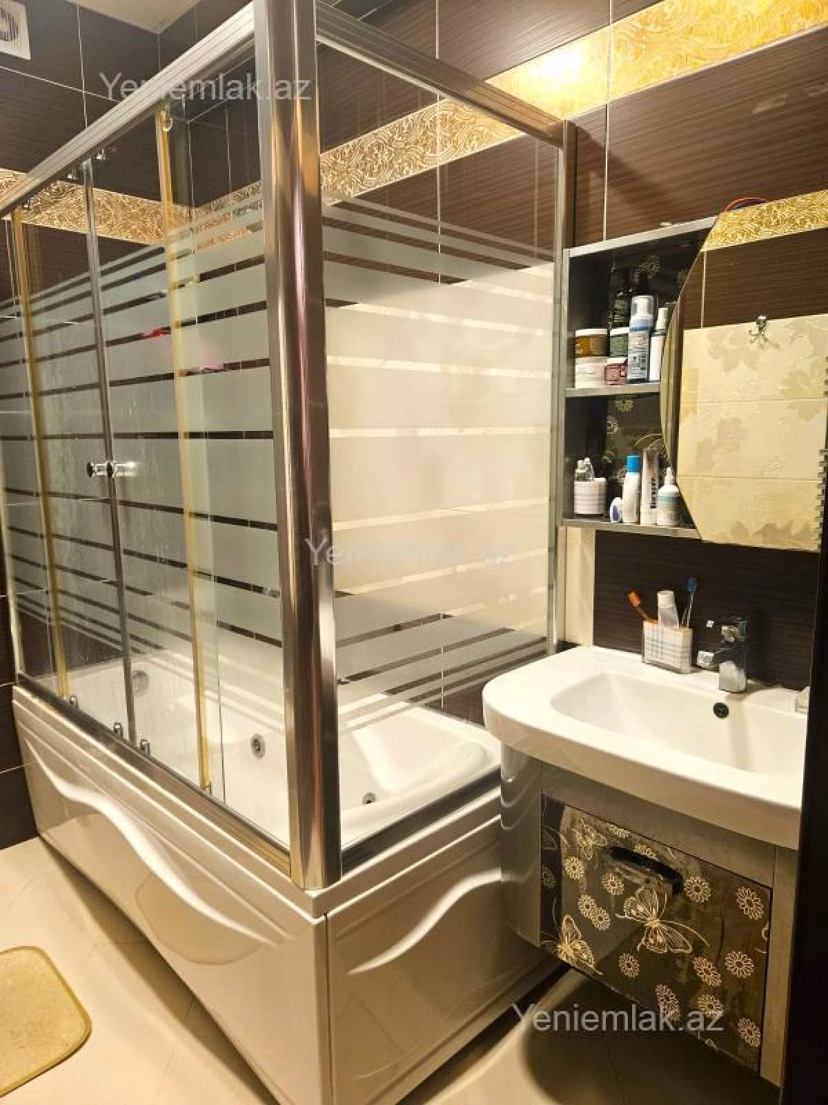 Satılır 4 otaqlı yeni tikili 175 m²