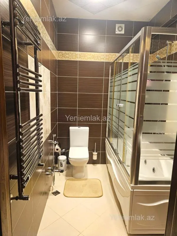 Satılır 4 otaqlı yeni tikili 175 m²