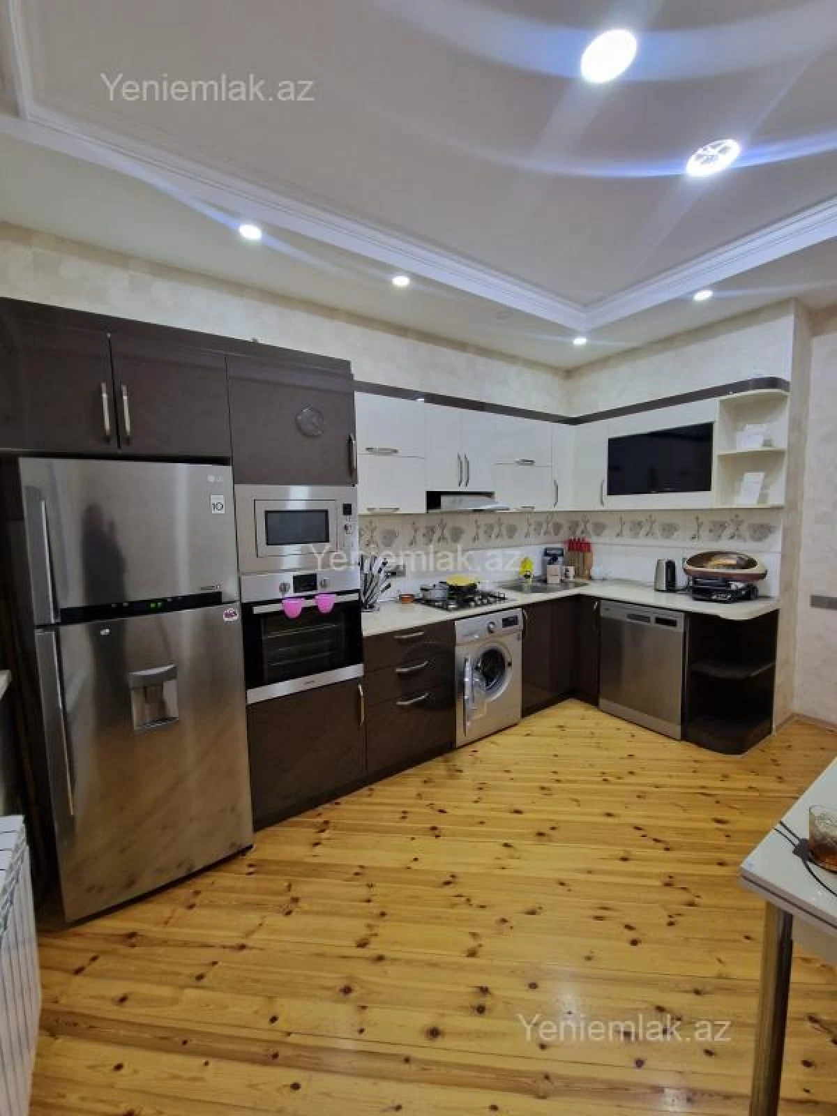 Satılır 3 otaqlı yeni tikili 90 m²