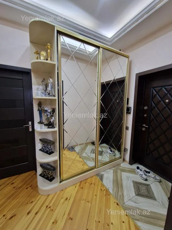 Satılır 3 otaqlı yeni tikili 90 m²