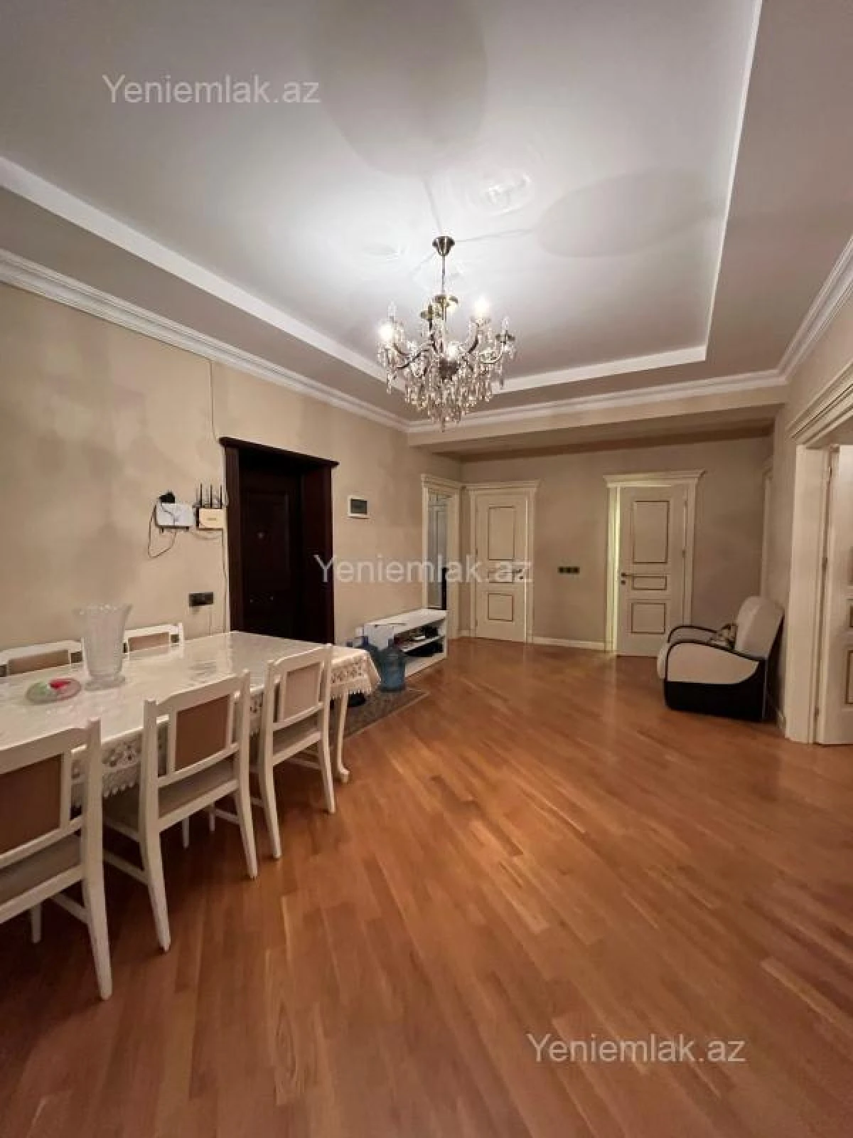 Satılır 3 otaqlı yeni tikili 122 m²