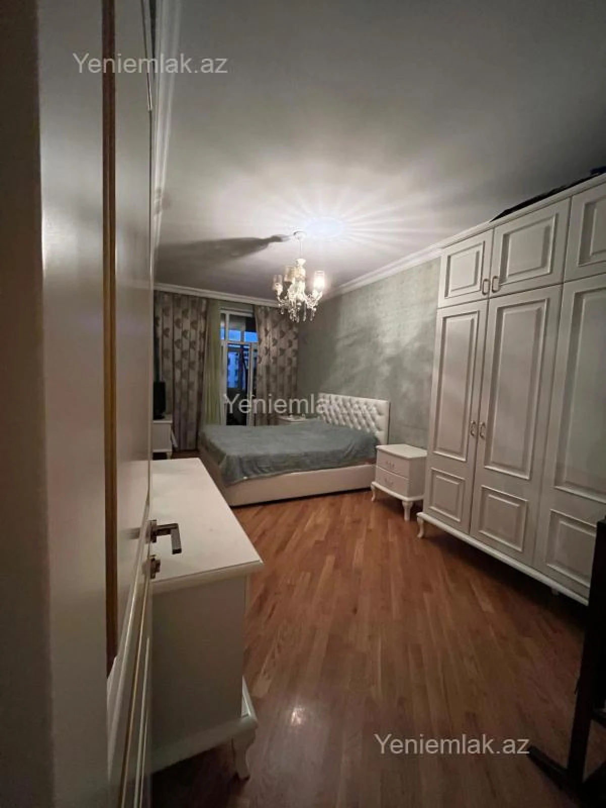 Satılır 3 otaqlı yeni tikili 122 m²