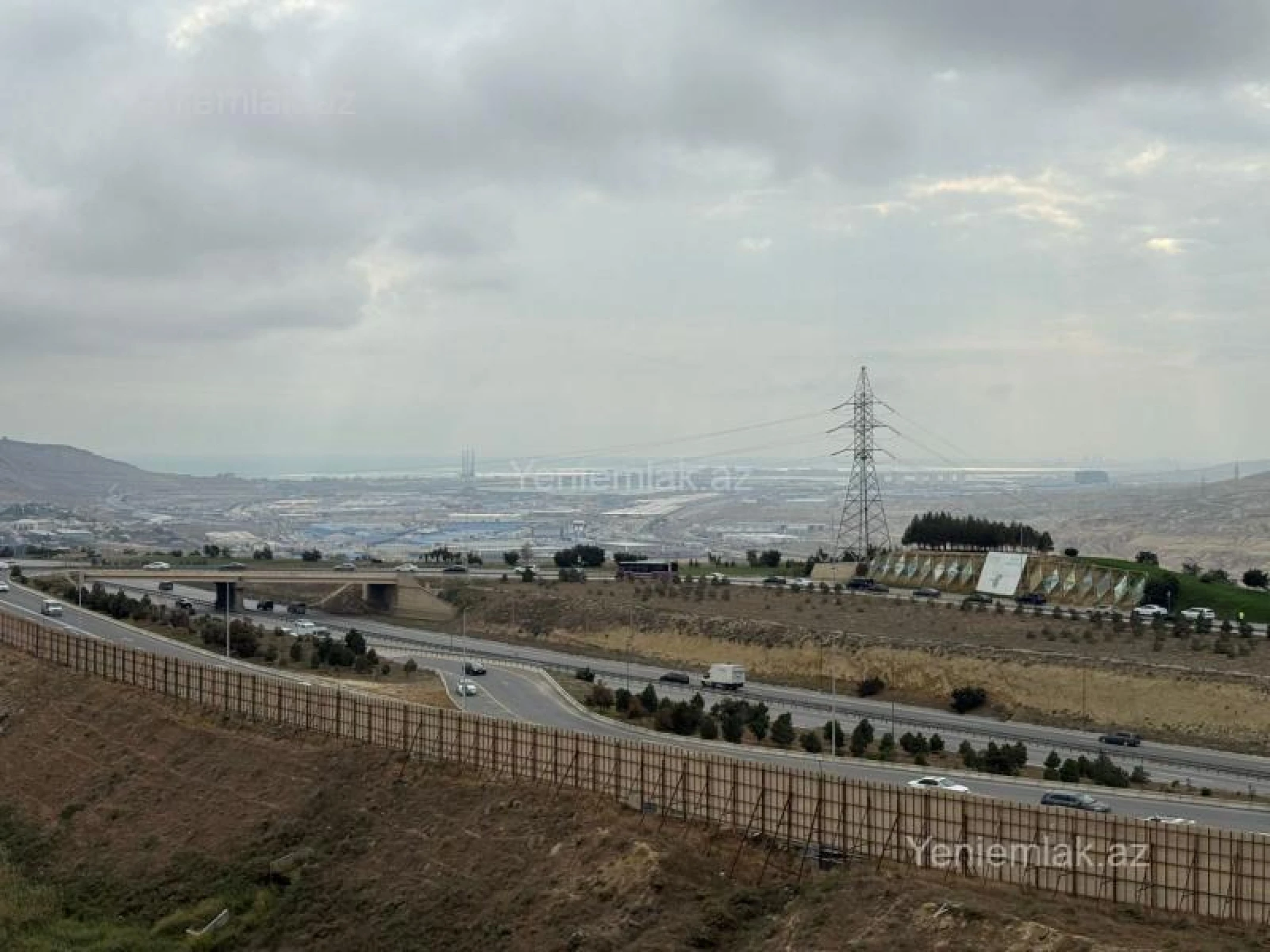 Satılır 3 otaqlı yeni tikili 86 m²