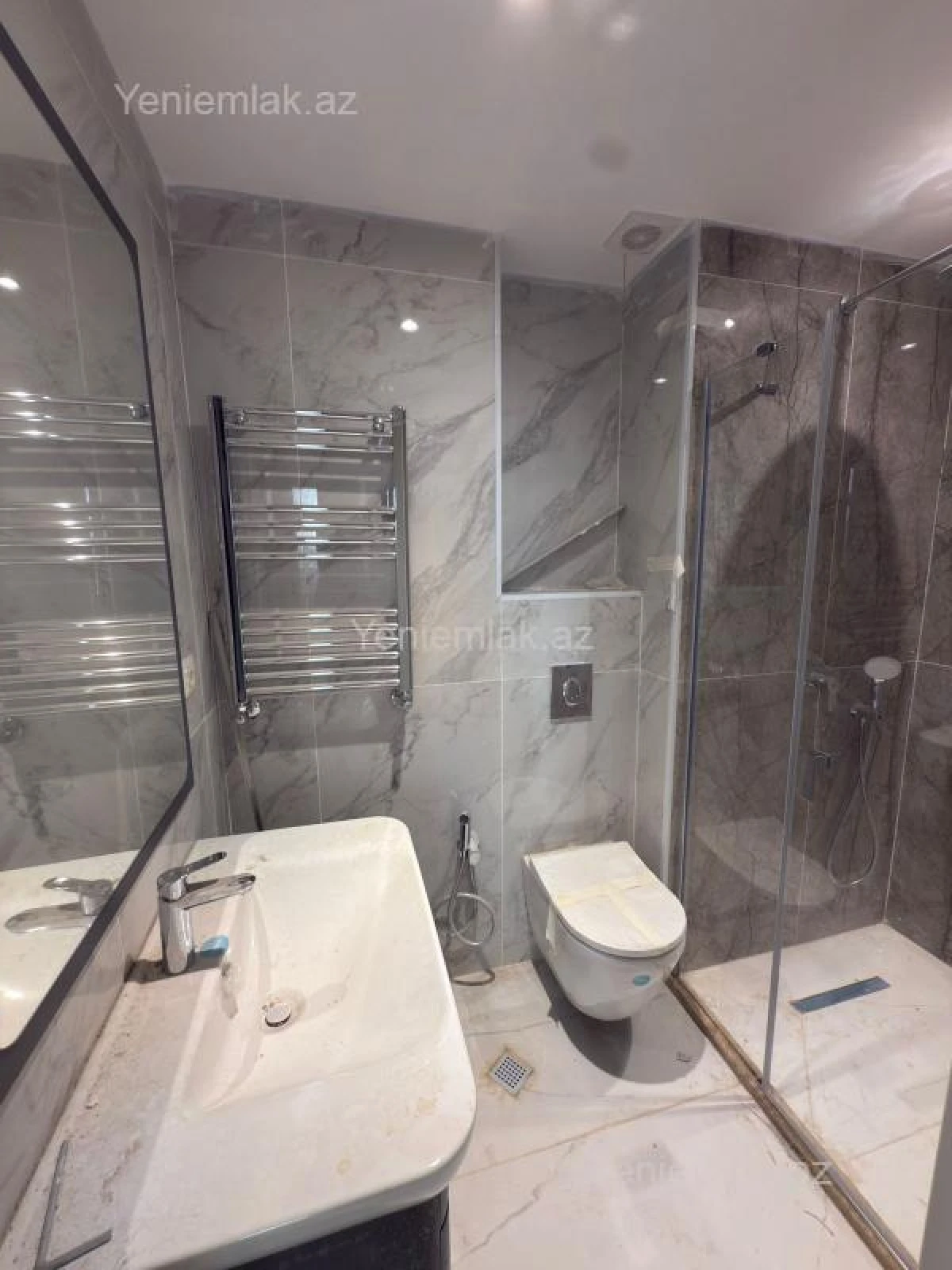 Satılır 3 otaqlı yeni tikili 86 m²